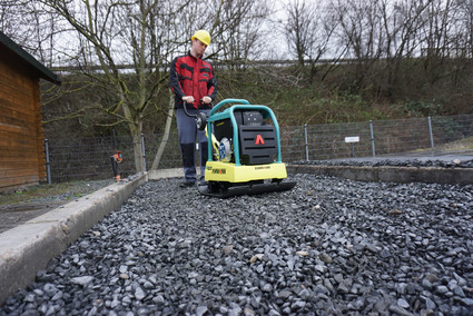 Ammann-Apr-Effizienz-Boehrer-Baumaschinen-01